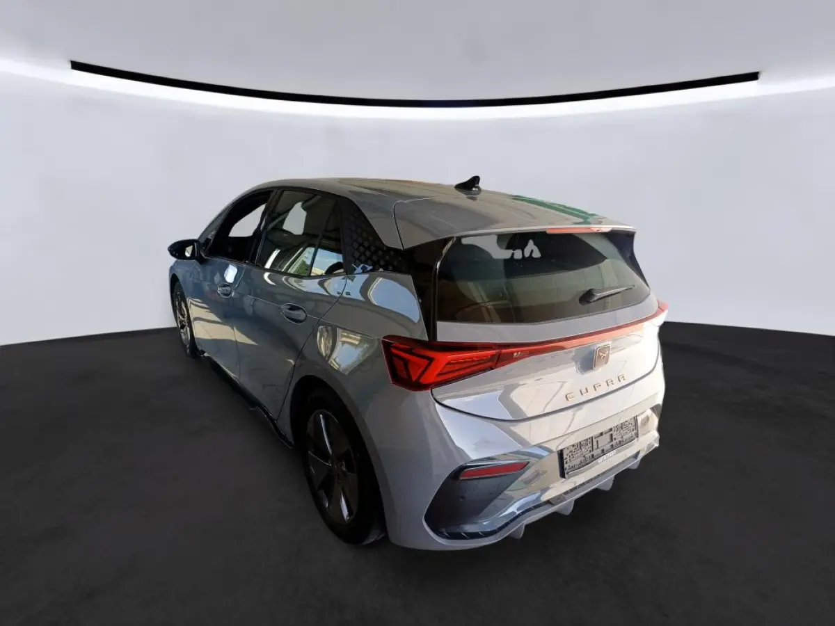 Business 62 kWh