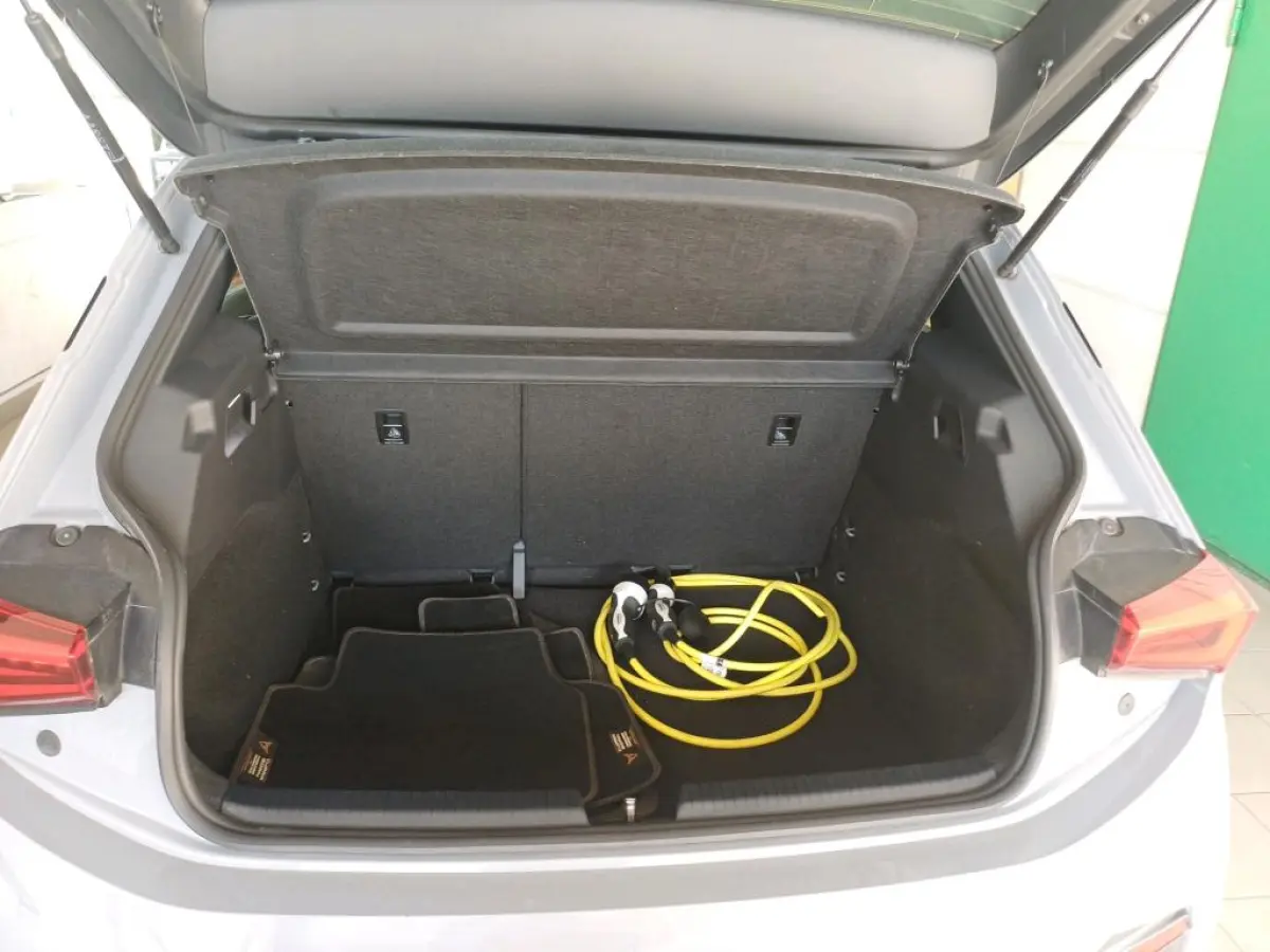 Business 62 kWh