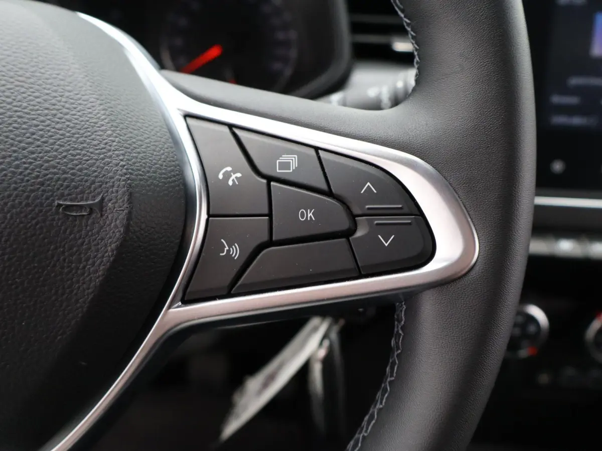 1.0 TCe 90 Equilibre | AIRCO | APPLE/ANDROID CARPLAY | LED VERLICHTING | PARKEERSENSOREN | 12 MAANDEN BOVAG GARANTIE |
