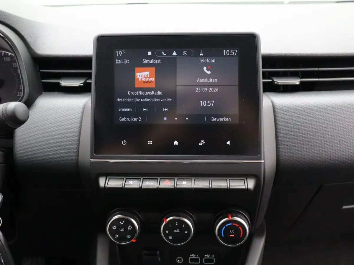 1.0 TCe 90 Equilibre | AIRCO | APPLE/ANDROID CARPLAY | LED VERLICHTING | PARKEERSENSOREN | 12 MAANDEN BOVAG GARANTIE |