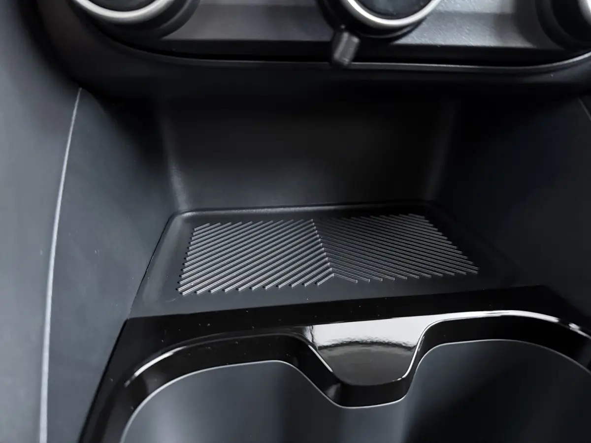 Tonic 113pk Comfort Range 44 kWh | €3100,- korting ! | Carplay | Cruise Control | Head-up display | Parkeersensor achter