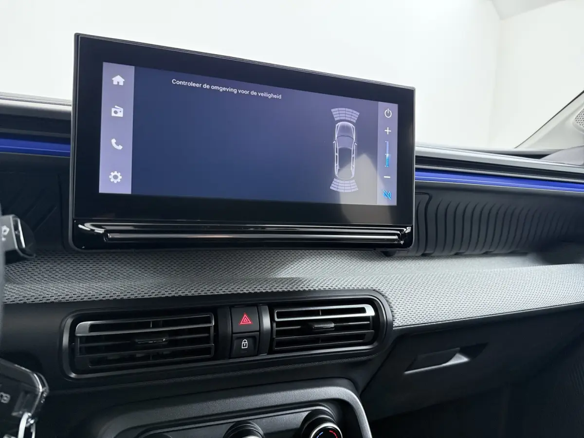 Tonic 113pk Comfort Range 44 kWh | €3100,- korting ! | Carplay | Cruise Control | Head-up display | Parkeersensor achter