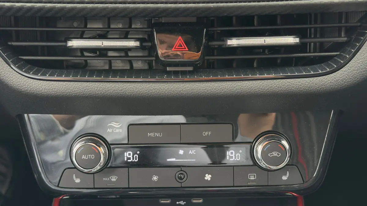 1.0 TSI 115pk 7-DSG Monte Carlo | Camera | 17" | Carplay | Stoelverwarming | Keyless