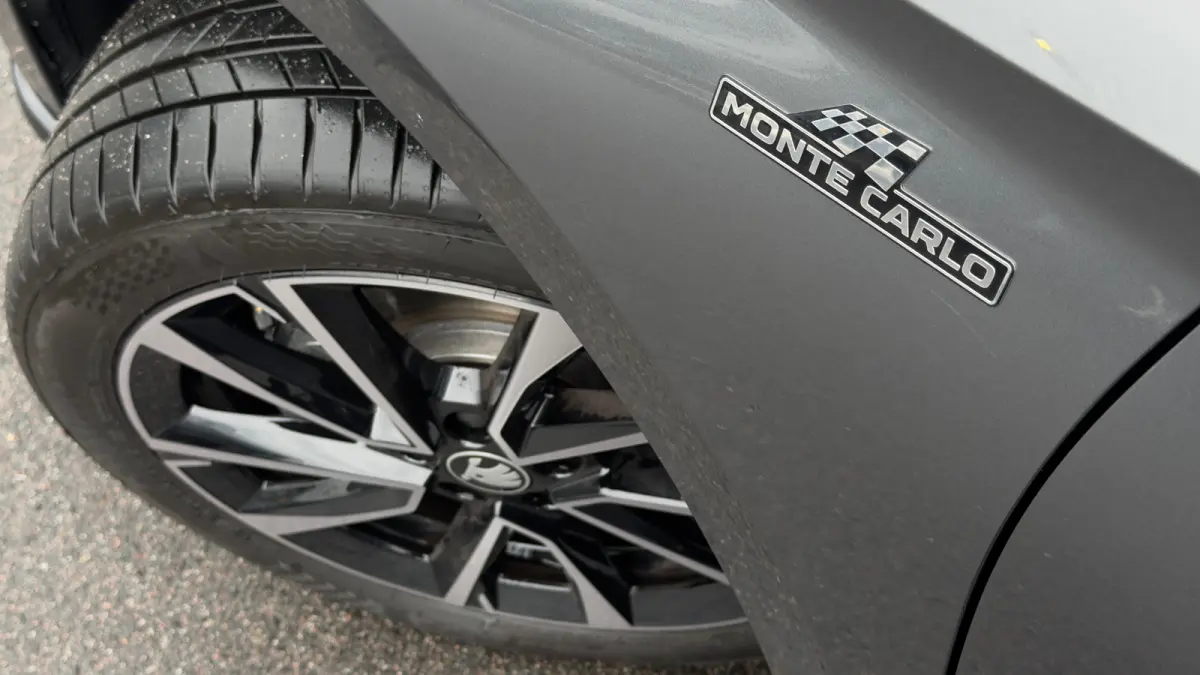 1.0 TSI 115pk 7-DSG Monte Carlo | Camera | 17" | Carplay | Stoelverwarming | Keyless