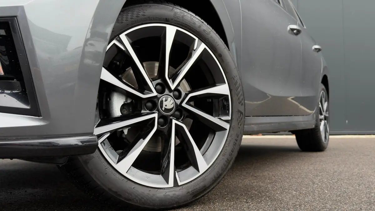 1.0 TSI 115pk 7-DSG Monte Carlo | Camera | 17" | Carplay | Stoelverwarming | Keyless