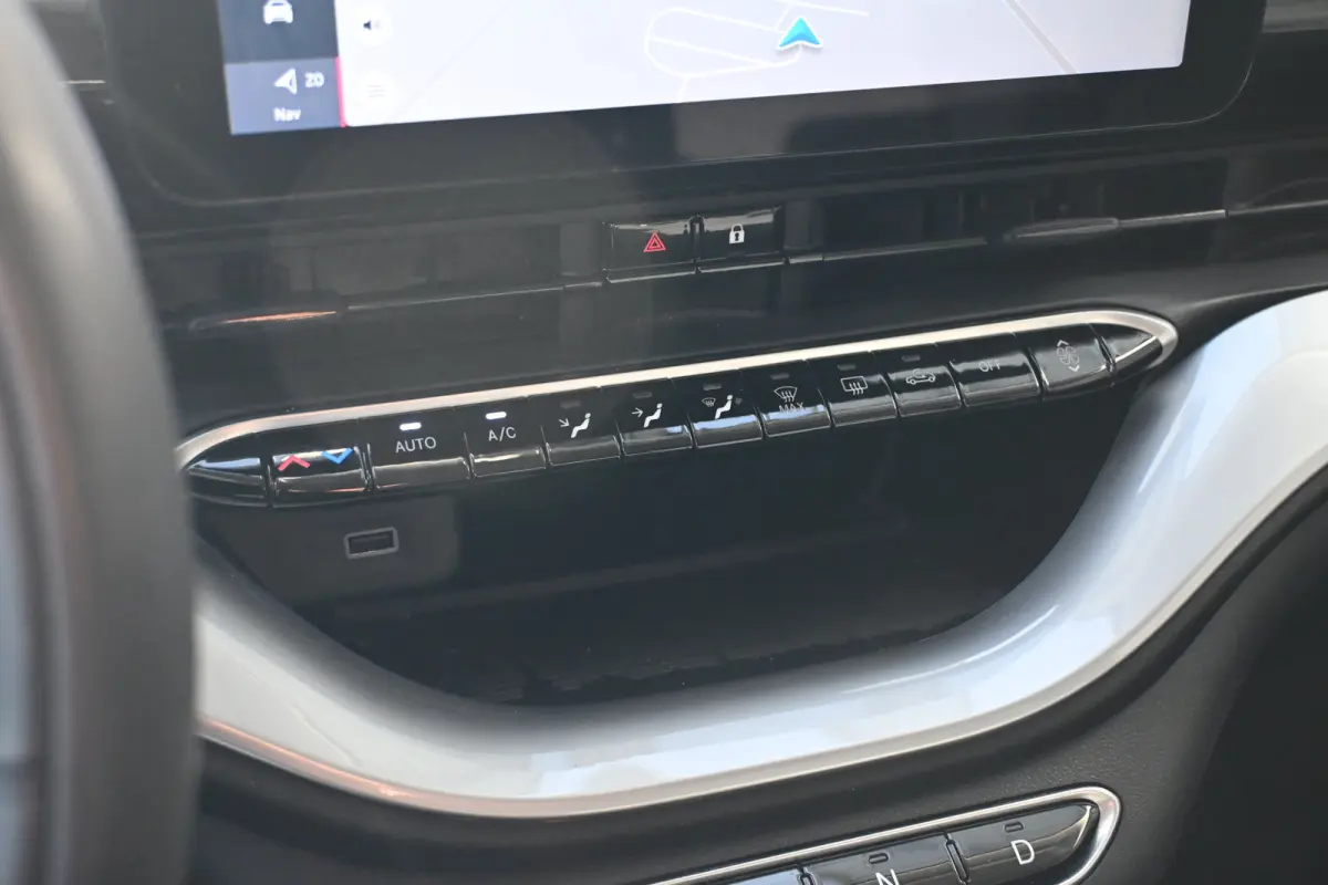 Icon 42 kWh 3-Fase 92,5%SOH! | Navi By App | Achteruitrijcamera | Climate Control | Cruise Control |!!