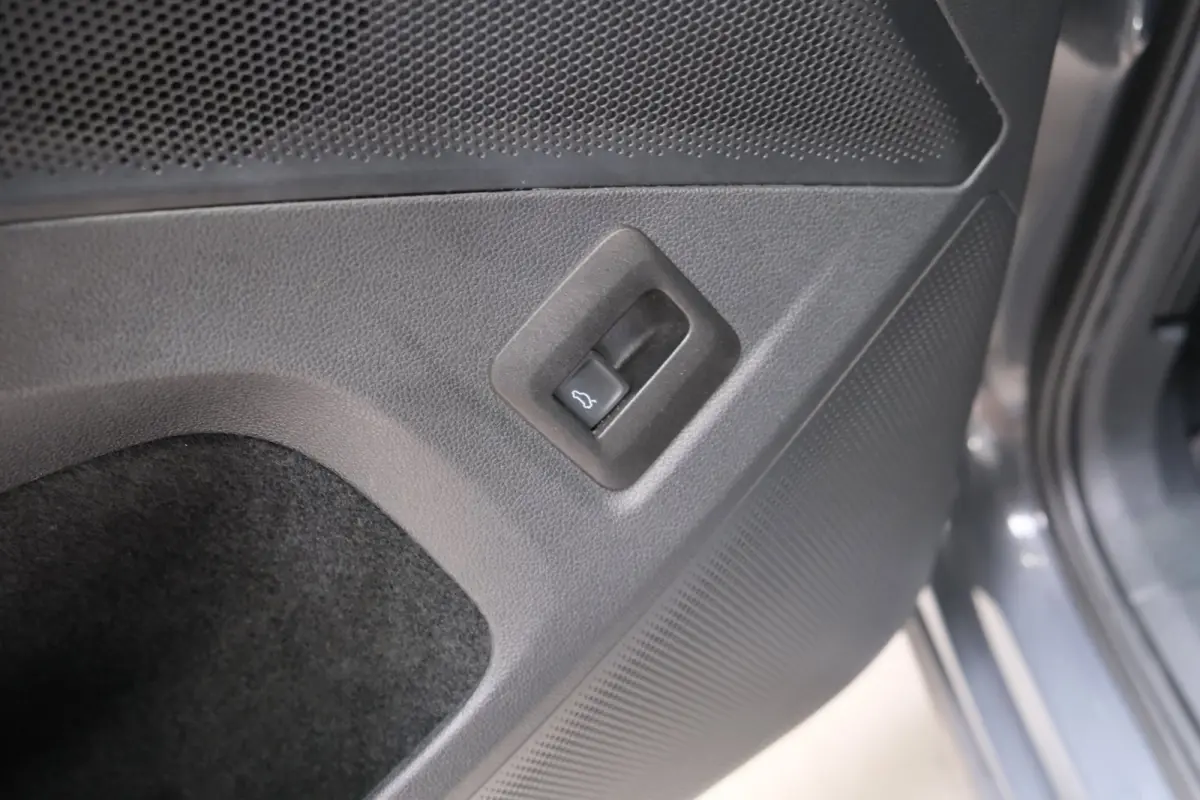 1.5 eTSI Life Edition Automaat - N.A.P. Airco, Cruise, Navi, PDC, Carplay, Virtueel display.