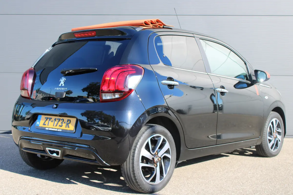1.0 e-VTi Roland Garros TOP! | Navi by app | Apple carplay | Camera | Bluetooth | Open dak | NL auto | 55.000km |