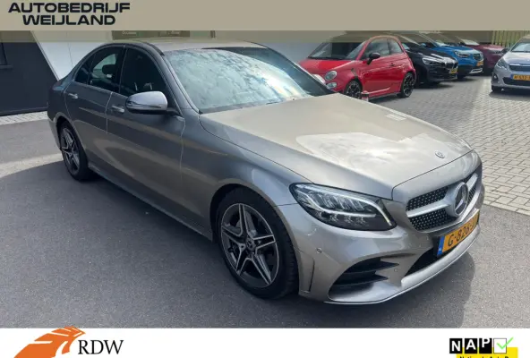 180 Business Solution AMG-line NIEUWSTAAT FACELIFT I Leer I Camera I PDC  I 18" I Apple carplay I Winterpakket I AMG-line I NL-auto I Led I