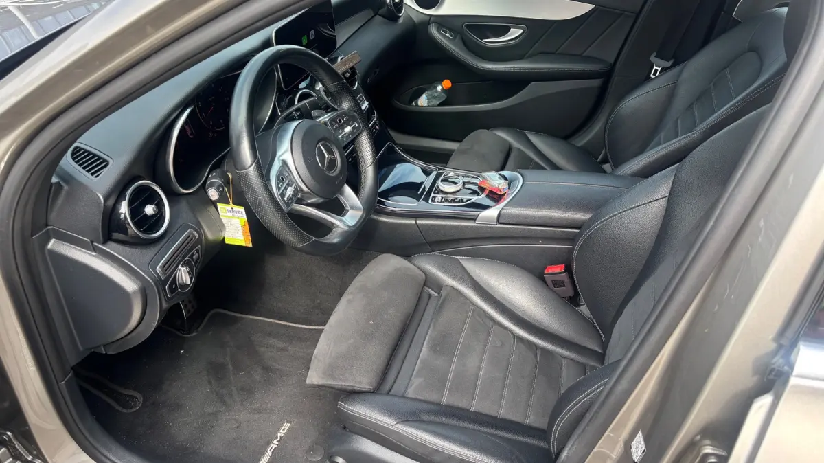 180 Business Solution AMG-line NIEUWSTAAT FACELIFT I Leer I Camera I PDC  I 18" I Apple carplay I Winterpakket I AMG-line I NL-auto I Led I