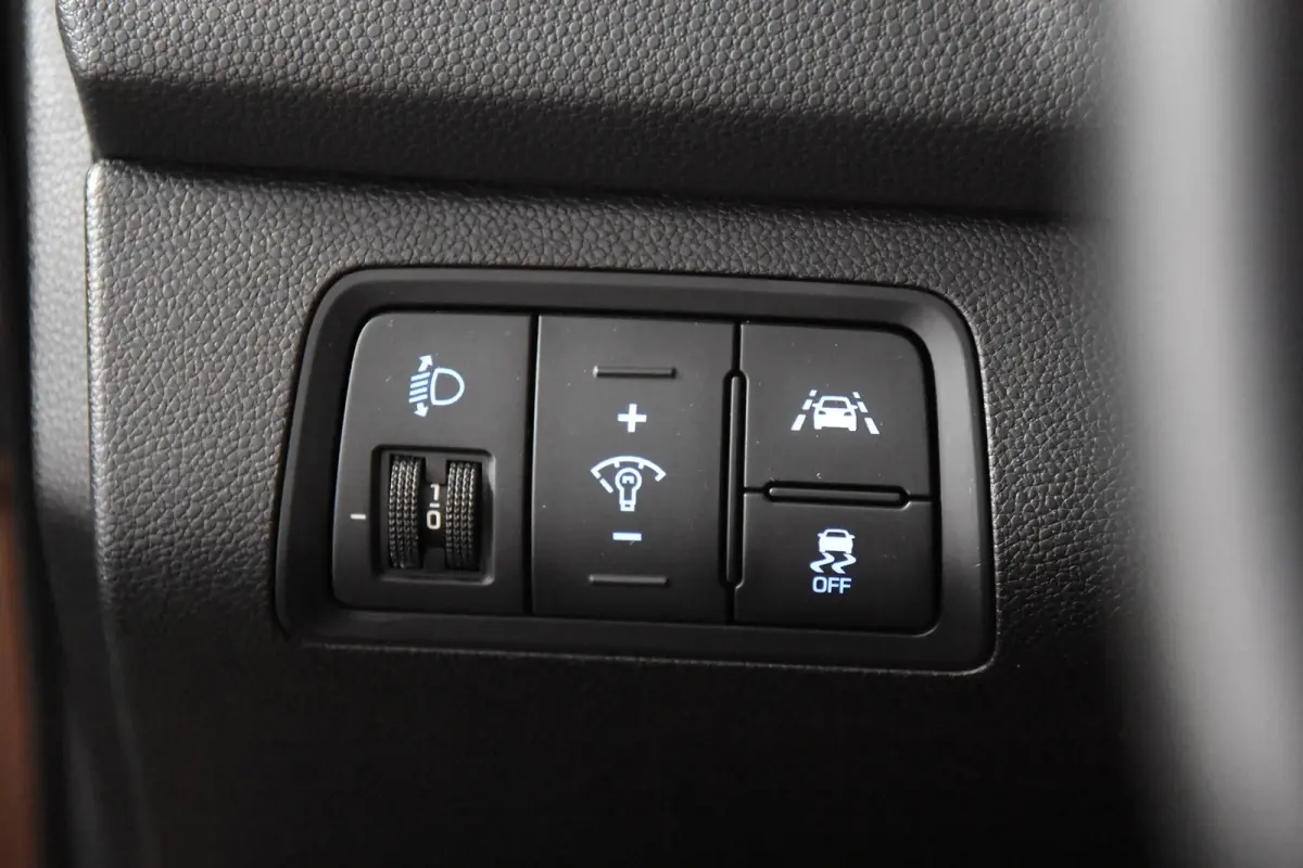 1.4i i-Vision Automaat *Navigatie*Camera*Stoelverwarming*