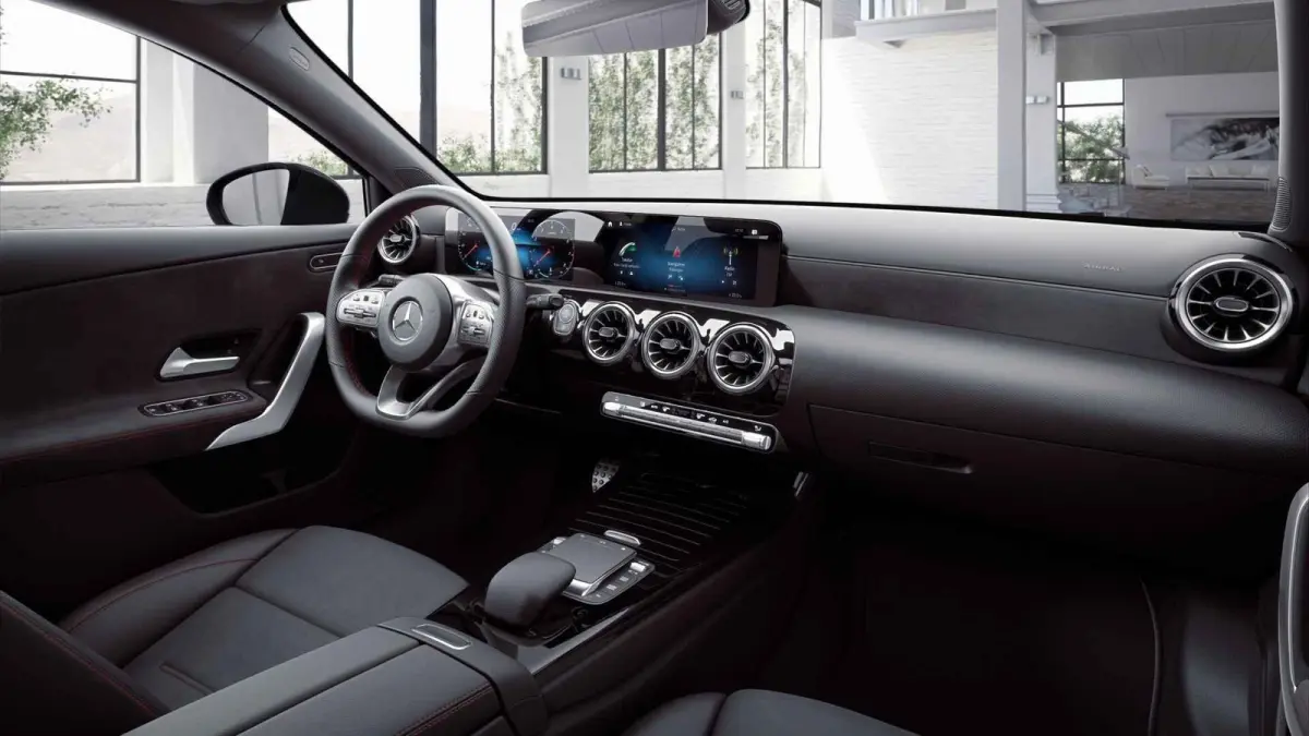180 AMG Line | Panoramadak | Night | Multispaaks | Achteruitrijcamera | Stoelverwarming |