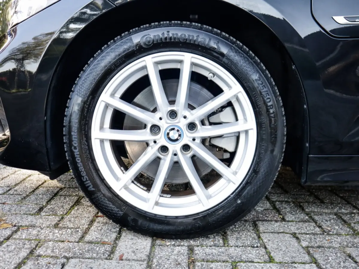 320e 1e-Eig. & Dealer-Onderh. BOVAG-Garantie. NL-Auto