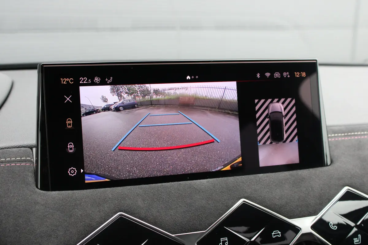 Performance Line 54 kWh | Fase 3 laden | Black Pack | Navigatie | Camera | Apple carplay | Bluetooth |
