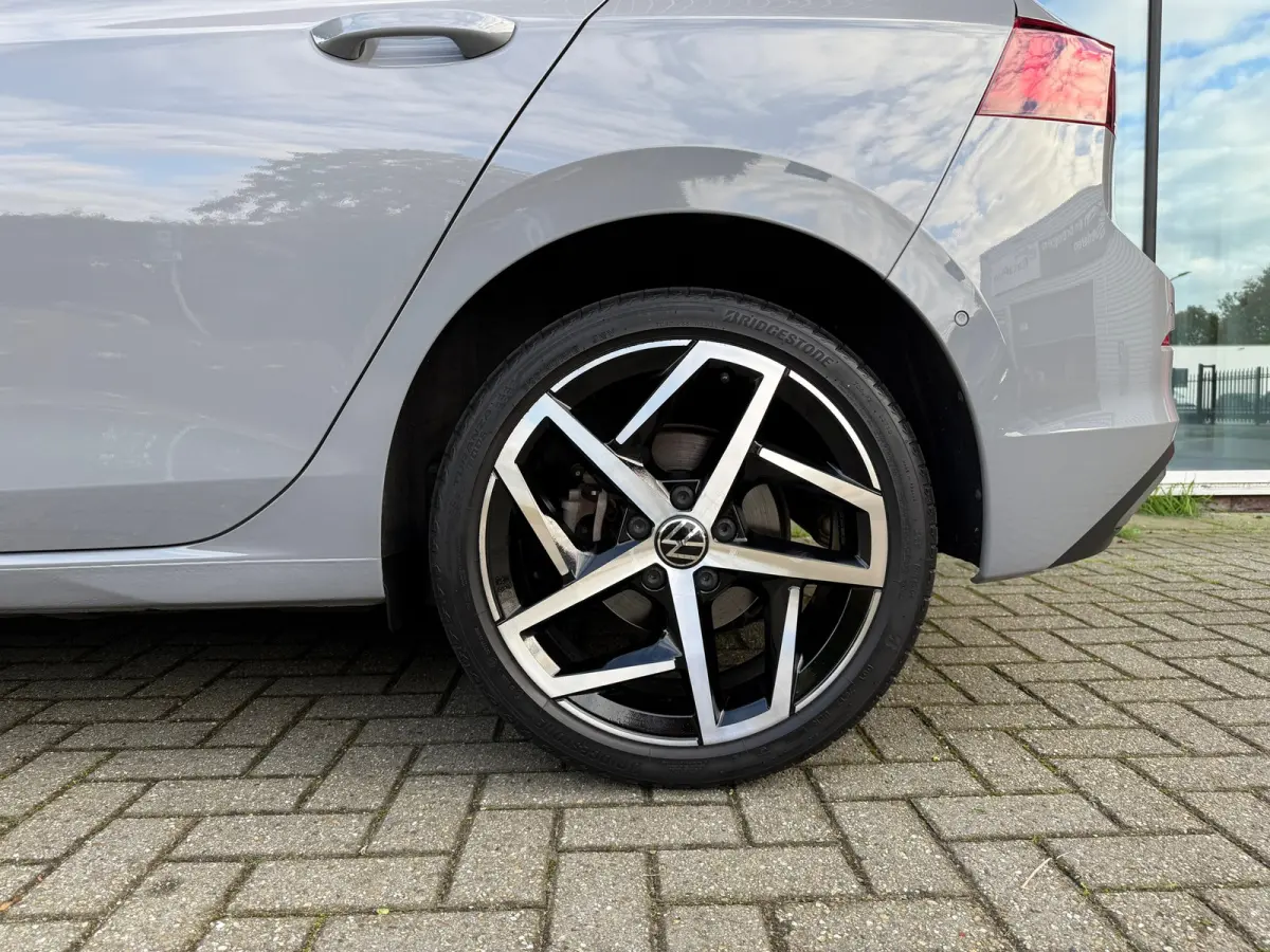 1.4 eHybrid Style - Automaat - Navi - Pano/Schuifdak - Climate - Org.NL