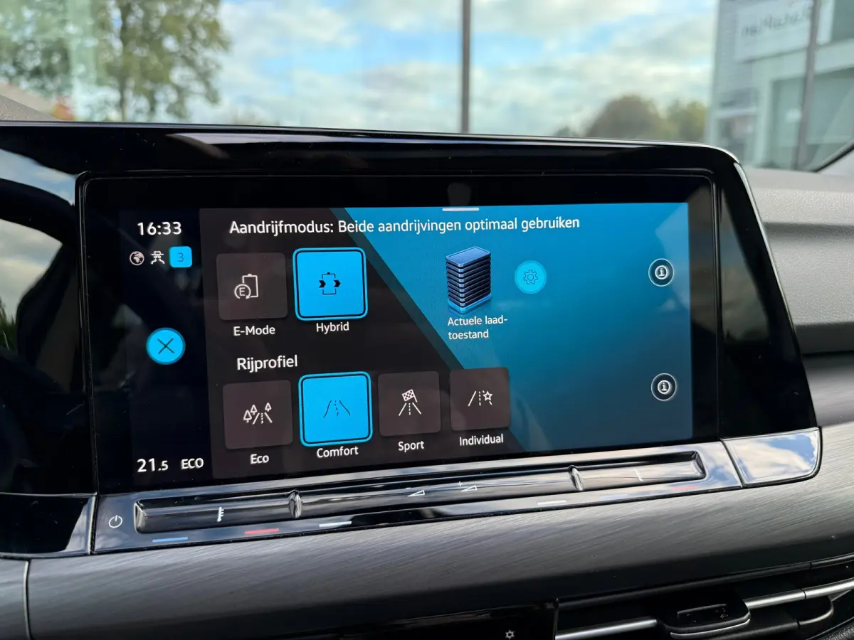 1.4 eHybrid Style - Automaat - Navi - Pano/Schuifdak - Climate - Org.NL