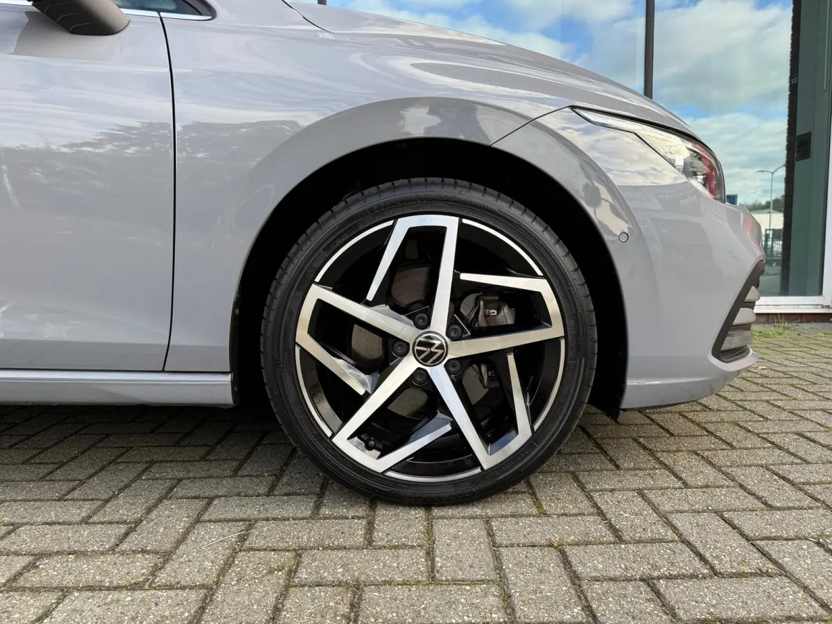 1.4 eHybrid Style - Automaat - Navi - Pano/Schuifdak - Climate - Org.NL