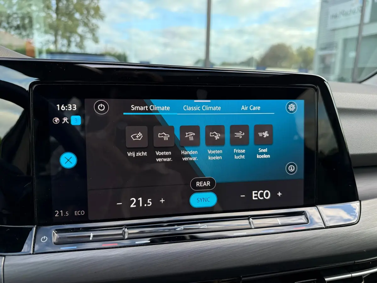 1.4 eHybrid Style - Automaat - Navi - Pano/Schuifdak - Climate - Org.NL