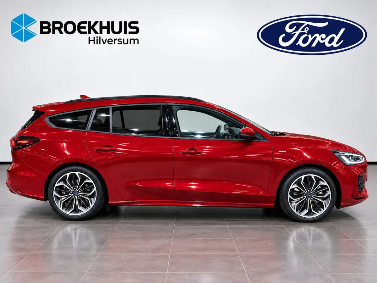 1.0 EcoBoost Hybrid ST Line X | Elekt. Trekhaak | Dr. Ass- Winter Pack | AGR Stoel | 18" LMV | All Season |