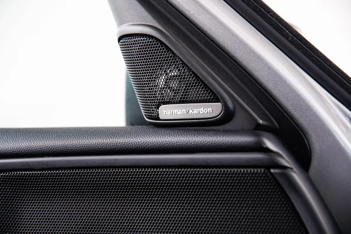 Cooper ALL4 Panoramadak - Active Cruise Control - Harman Kardon - Elektrisch verstelbare/verwarmde stoelen - Comfort acces - Elektrisch inklapbare buitenspiegels - Driving/Park Assistant -