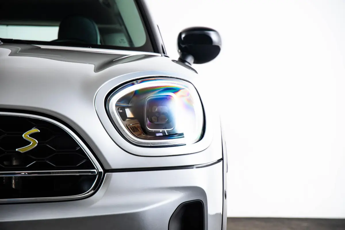 Cooper ALL4 Panoramadak - Active Cruise Control - Harman Kardon - Elektrisch verstelbare/verwarmde stoelen - Comfort acces - Elektrisch inklapbare buitenspiegels - Driving/Park Assistant -