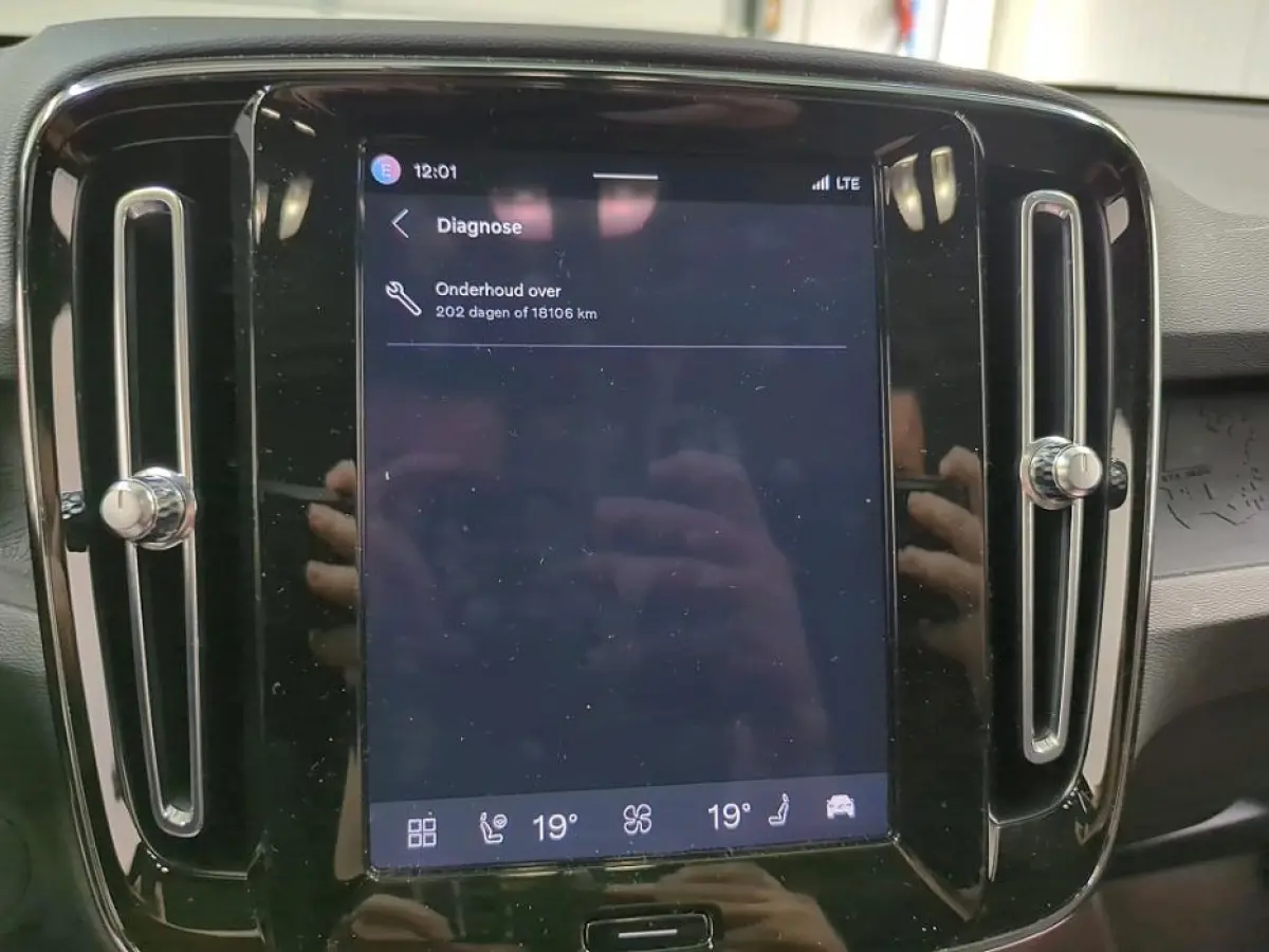 Recharge Plus 69 kWh | Pano | Achteruitrijcamera | Apple Carplay/Android Auto | Clima | Achteruitrijcamera | Apple Carplay/Android Auto|telefoonintegratie premium | Electronic climate contro