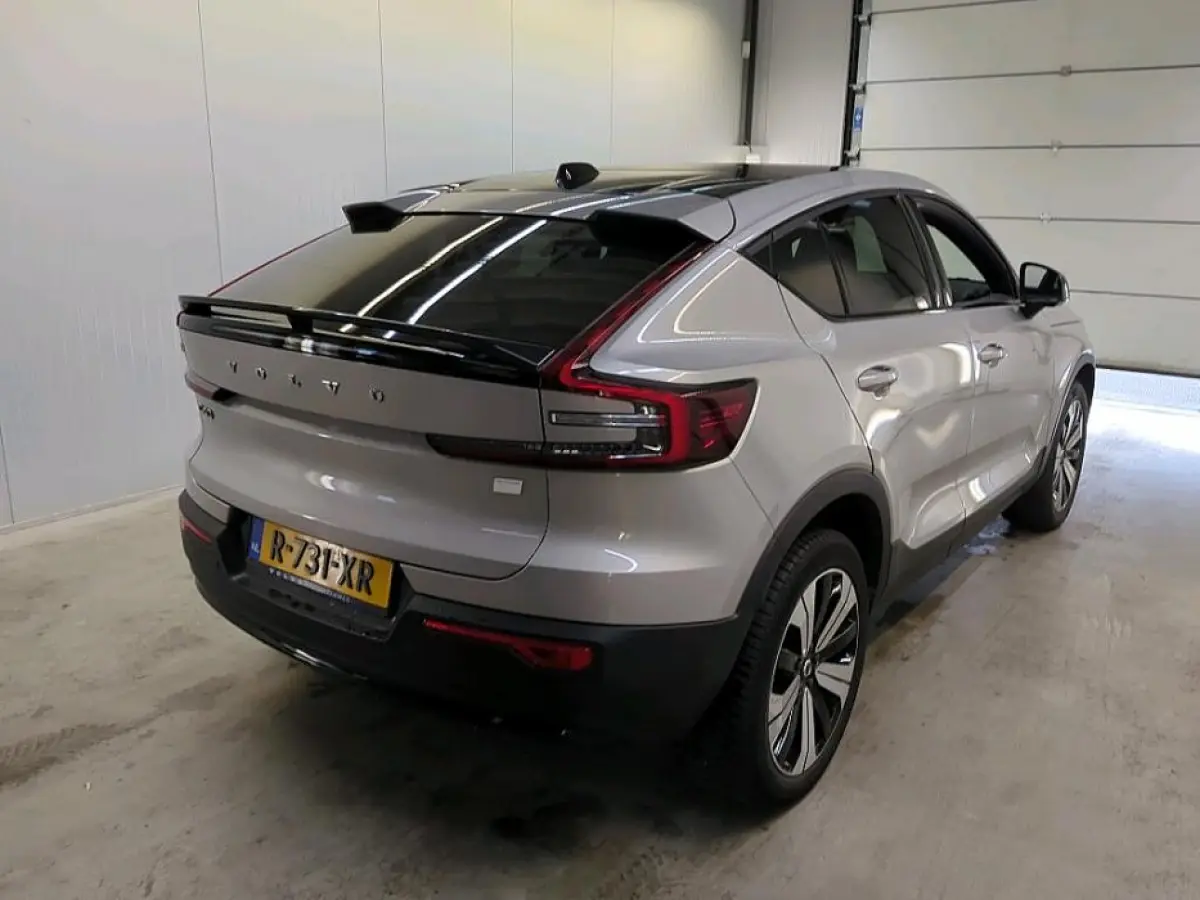 Recharge Plus 69 kWh | Pano | Achteruitrijcamera | Apple Carplay/Android Auto | Clima | Achteruitrijcamera | Apple Carplay/Android Auto|telefoonintegratie premium | Electronic climate contro