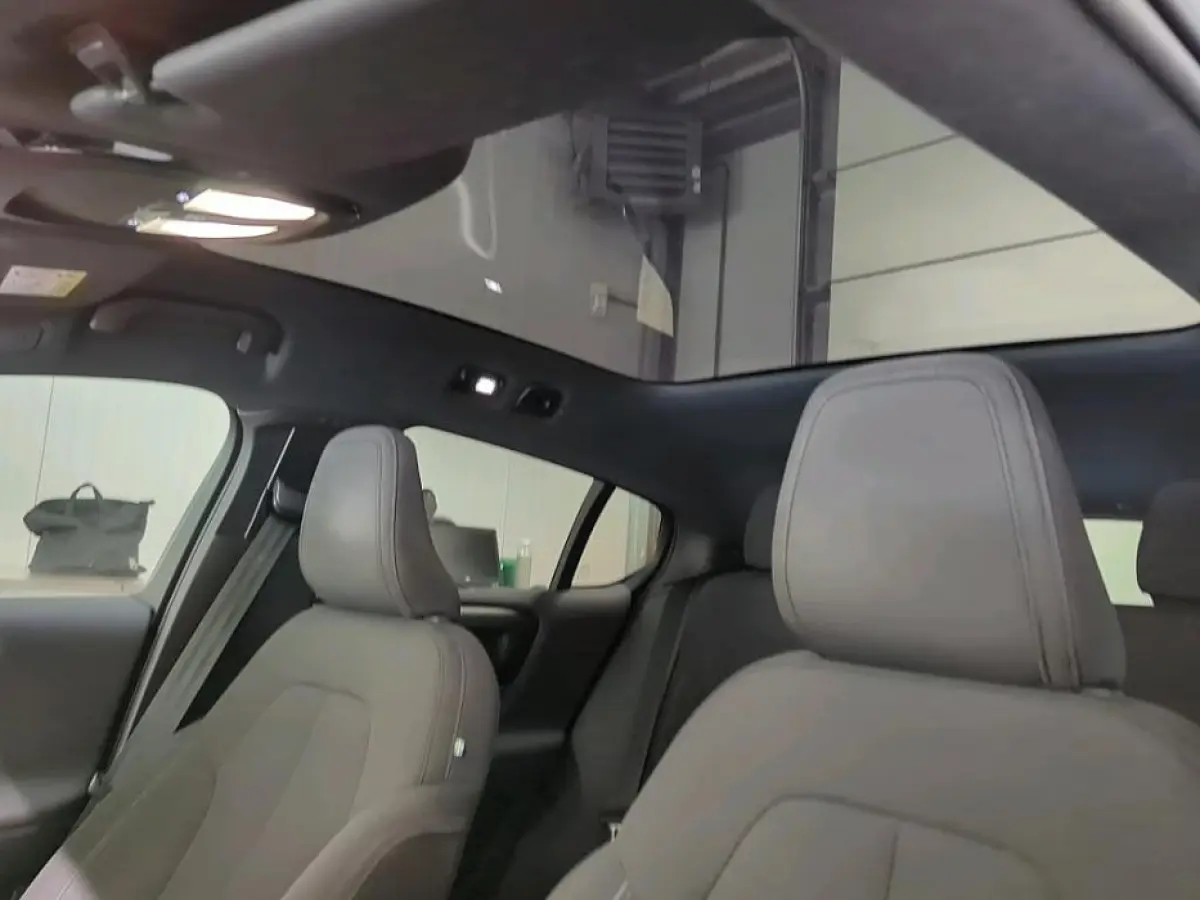 Recharge Plus 69 kWh | Pano | Achteruitrijcamera | Apple Carplay/Android Auto | Clima | Achteruitrijcamera | Apple Carplay/Android Auto|telefoonintegratie premium | Electronic climate contro