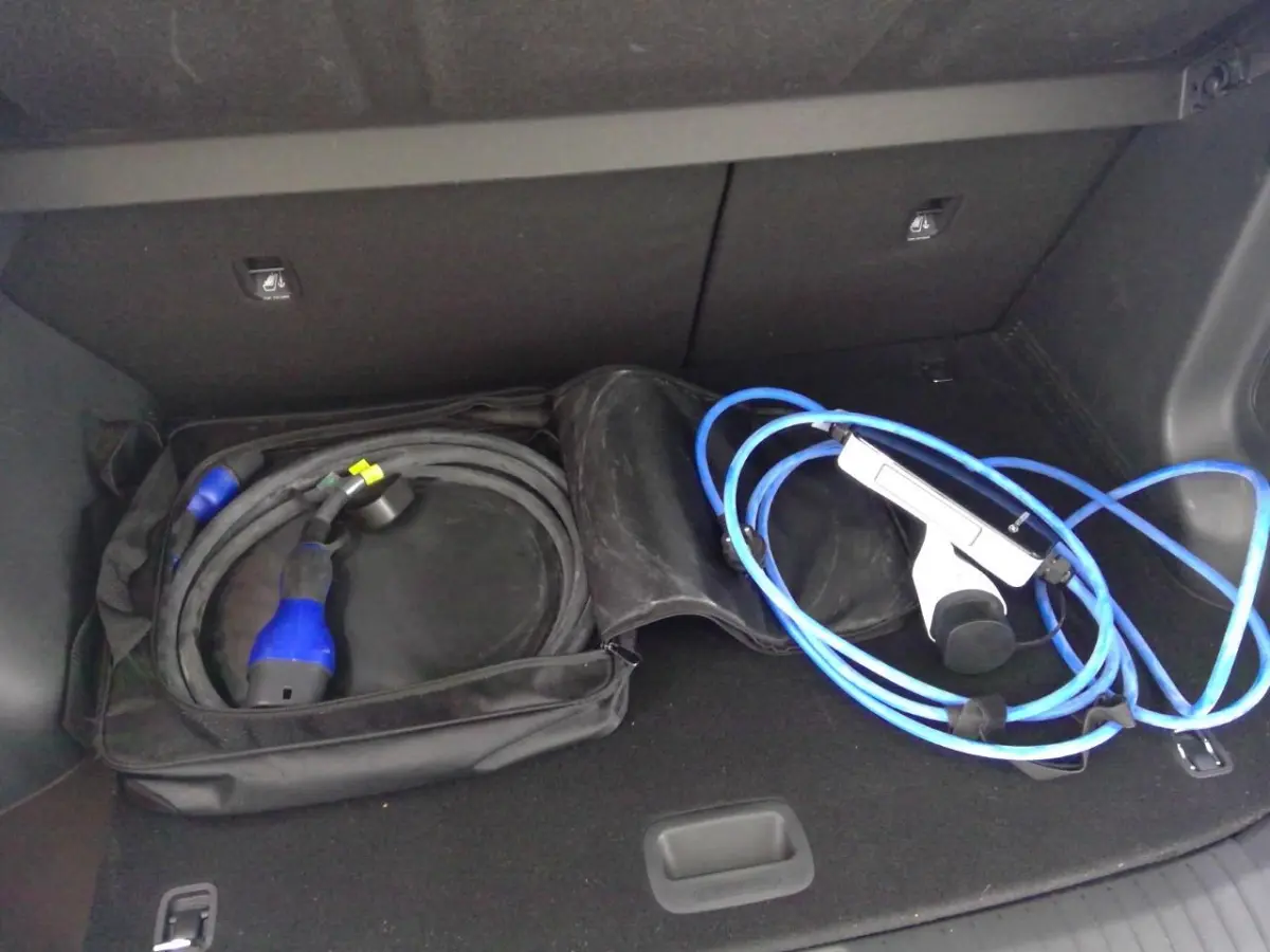 EV Comfort 64 kWh | SOH 100%! | Apple Carplay/Android Auto | Keyless | Parkeersensoren | Apple Carplay/Android Auto|telefoonintegratie premium | Keyless start | Parkeersensor achter