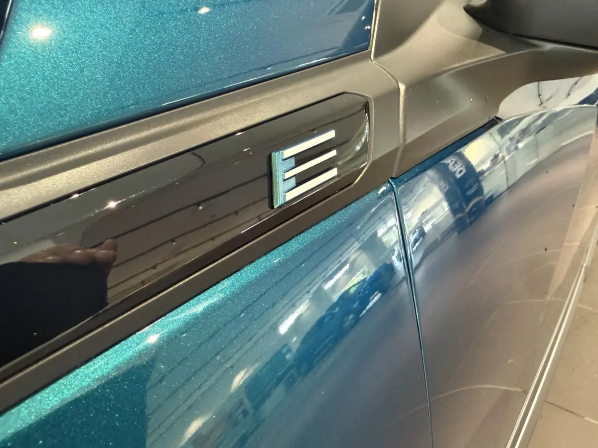 EV Allure 54 kWh | Dodehoek Sensoren | Camera | Apple Carplay/Android Auto