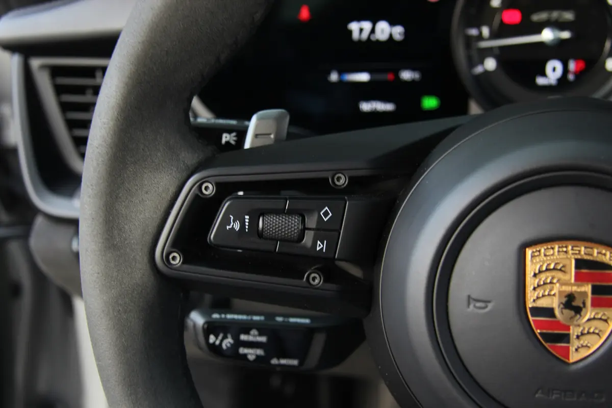 3.0 Carrera GTS | Sport Chrono | Matrix LED | BOSE | Camera | Keyless