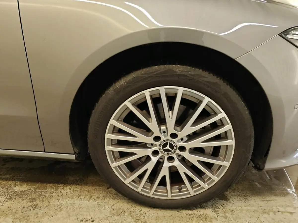 250 e Business Solution Luxury Limited | Panoramadak | Camera | Parkeersensoren | Sfeer | ACC | Leder | Achteruitrijcamera | Cruise control adaptief met Stop&Go en stuurhulp | Kunstlederen b