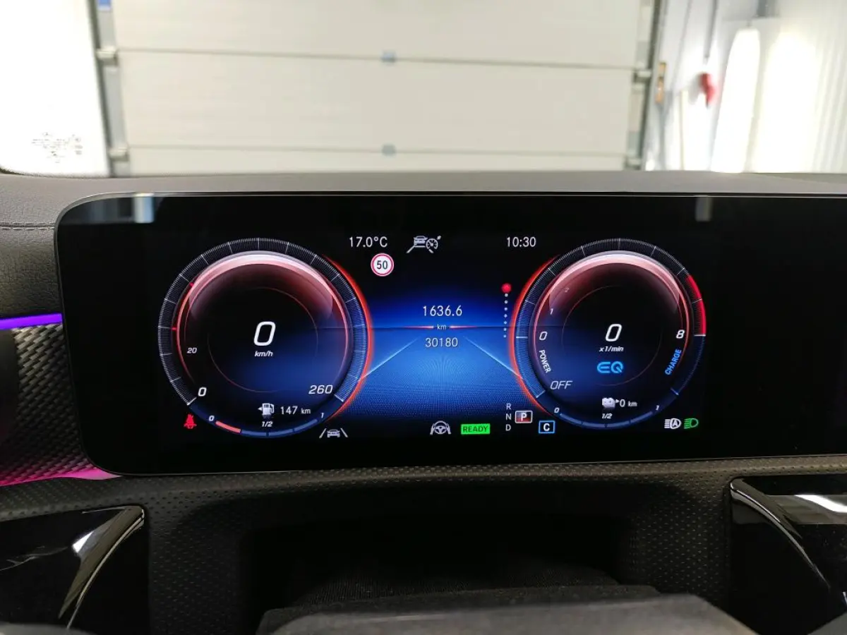 250 e Business Solution Luxury Limited | Panoramadak | Camera | Parkeersensoren | Sfeer | ACC | Leder | Achteruitrijcamera | Cruise control adaptief met Stop&Go en stuurhulp | Kunstlederen b
