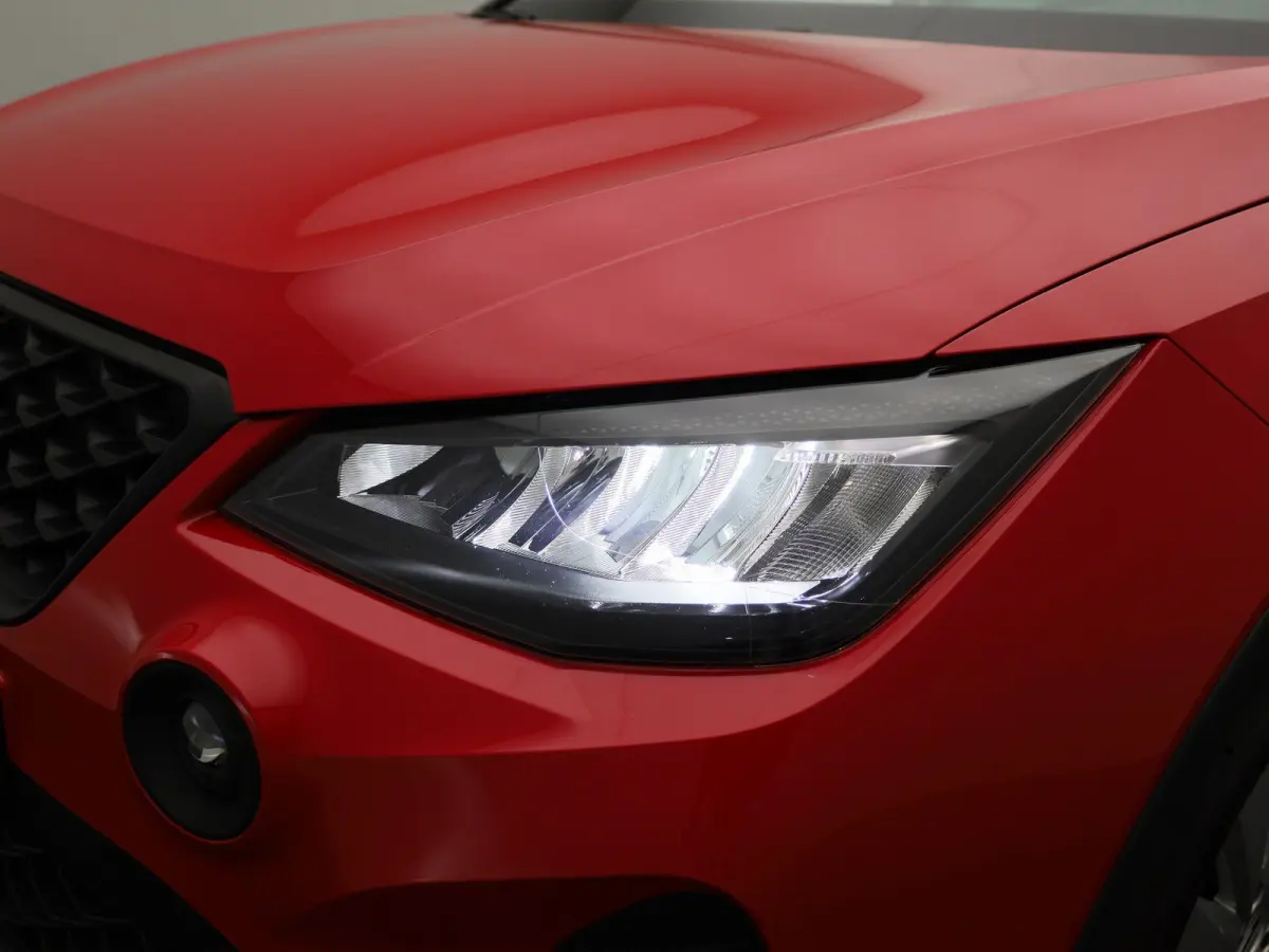 1.0 TSI Style Business Connect | Apple Carplay | Virtual Cockpit | Stoelverwarming | Lane Assist | Cruise Control | PDC |