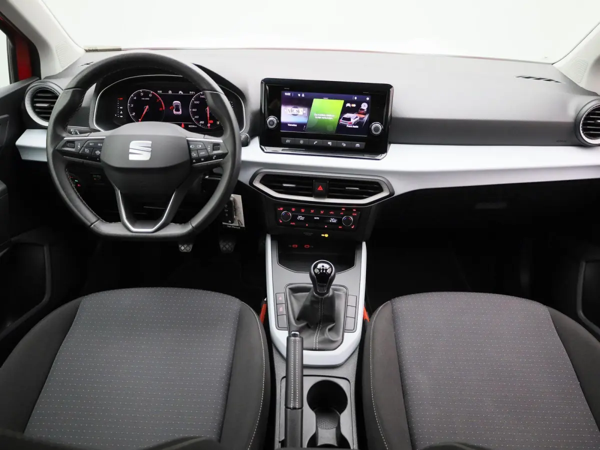 1.0 TSI Style Business Connect | Apple Carplay | Virtual Cockpit | Stoelverwarming | Lane Assist | Cruise Control | PDC |