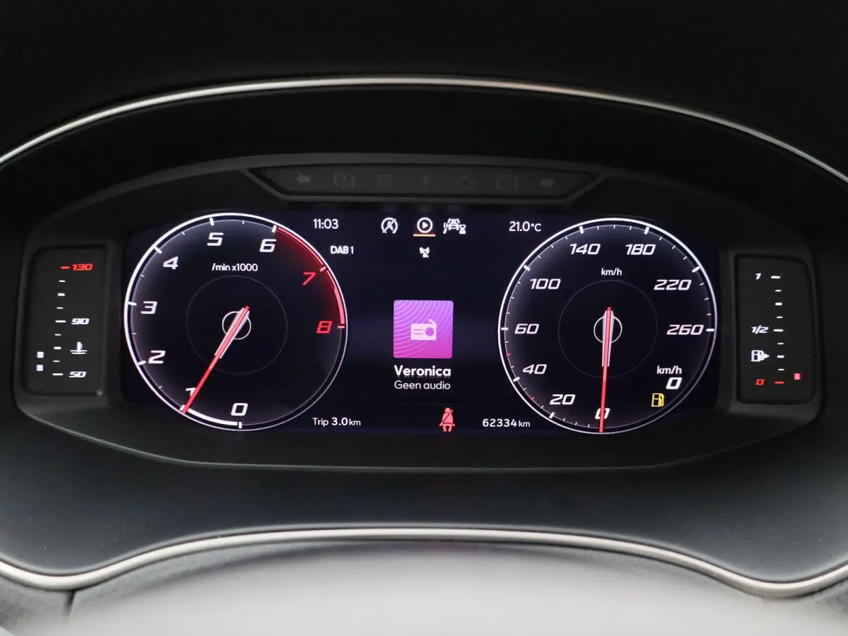 1.0 TSI Style Business Connect | Apple Carplay | Virtual Cockpit | Stoelverwarming | Lane Assist | Cruise Control | PDC |