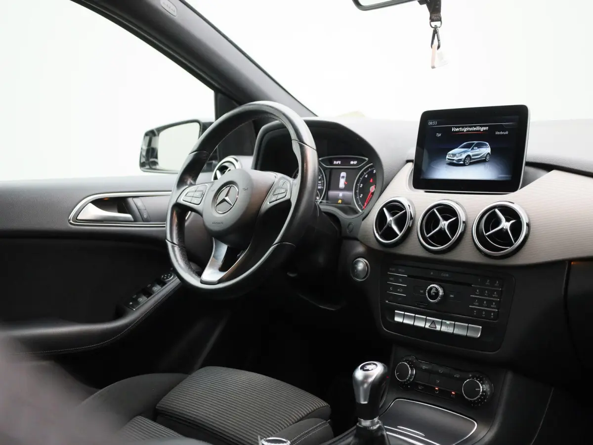 180 Lease Edition Plus | Airconditioning | Navigatie | PDC | LMV |