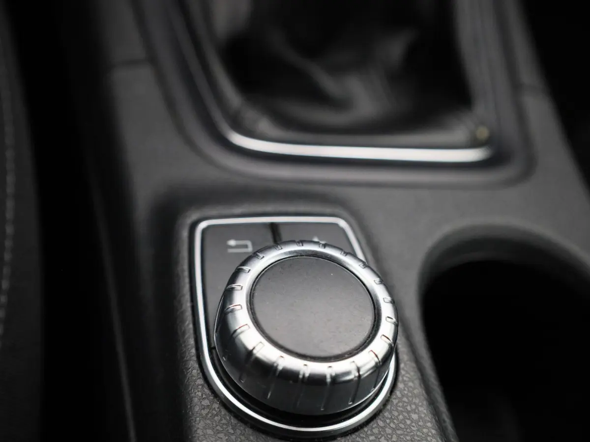 180 Lease Edition Plus | Airconditioning | Navigatie | PDC | LMV |