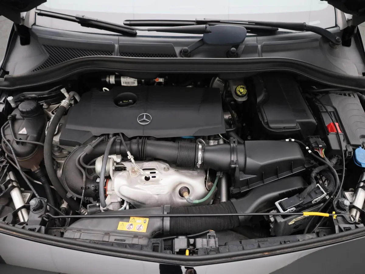 180 Lease Edition Plus | Airconditioning | Navigatie | PDC | LMV |