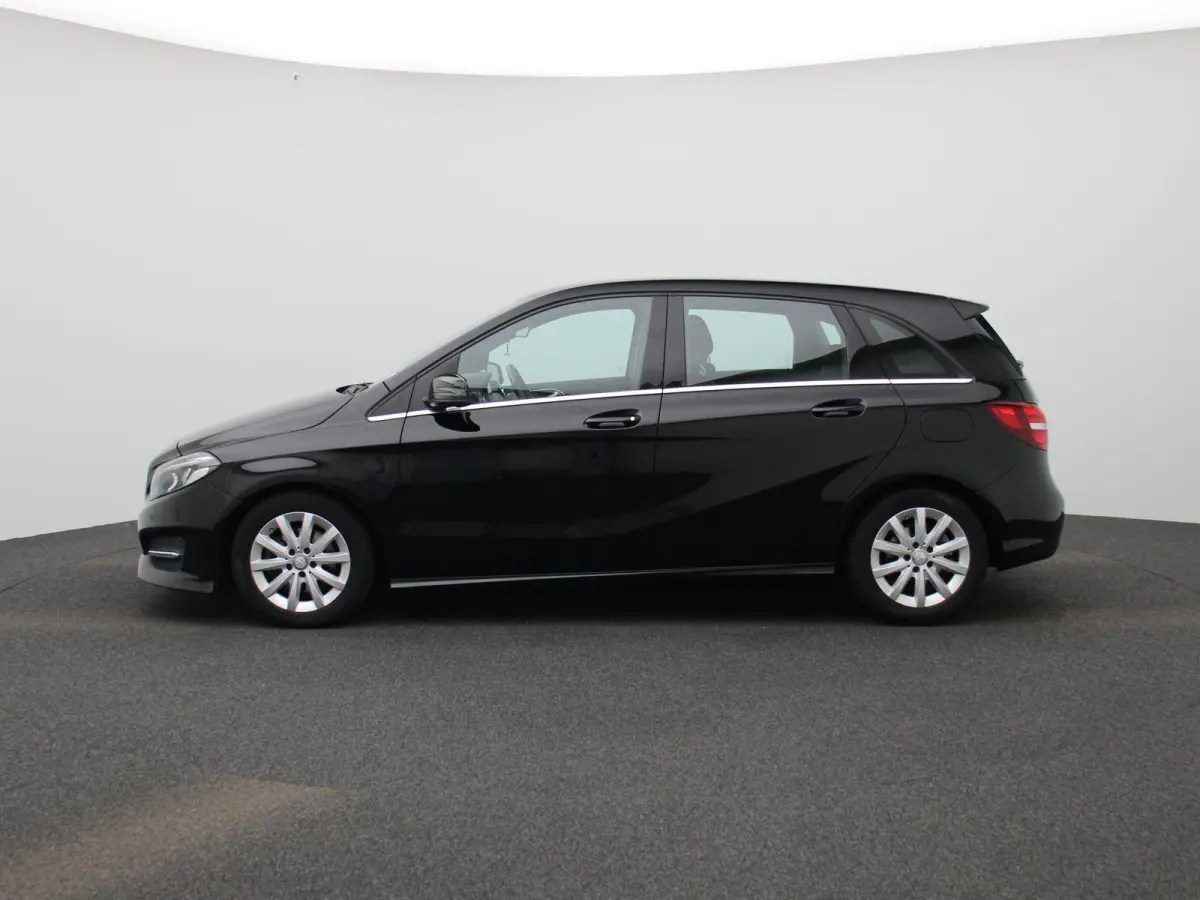 180 Lease Edition Plus | Airconditioning | Navigatie | PDC | LMV |