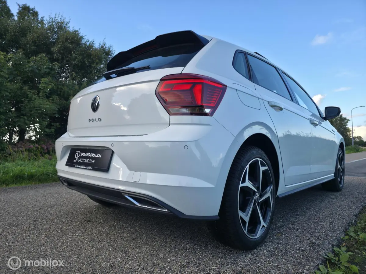 1.0 TSI R-line / Pano / Carplay / Navi