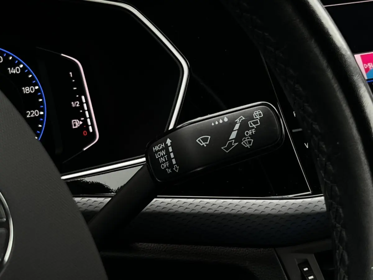 1.0 TSI Active, VIRTUAL COCKPIT, NAVIGATIE, CRUISE CONTROL, AIRCO, KEYLESS, DODEHOEK, CAMERA, LICHTMETAAL 16"