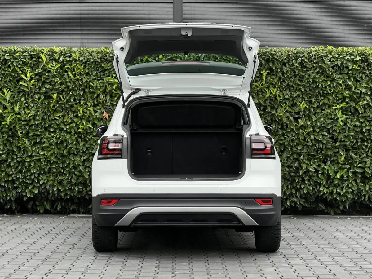1.0 TSI Active, VIRTUAL COCKPIT, NAVIGATIE, CRUISE CONTROL, AIRCO, KEYLESS, DODEHOEK, CAMERA, LICHTMETAAL 16"
