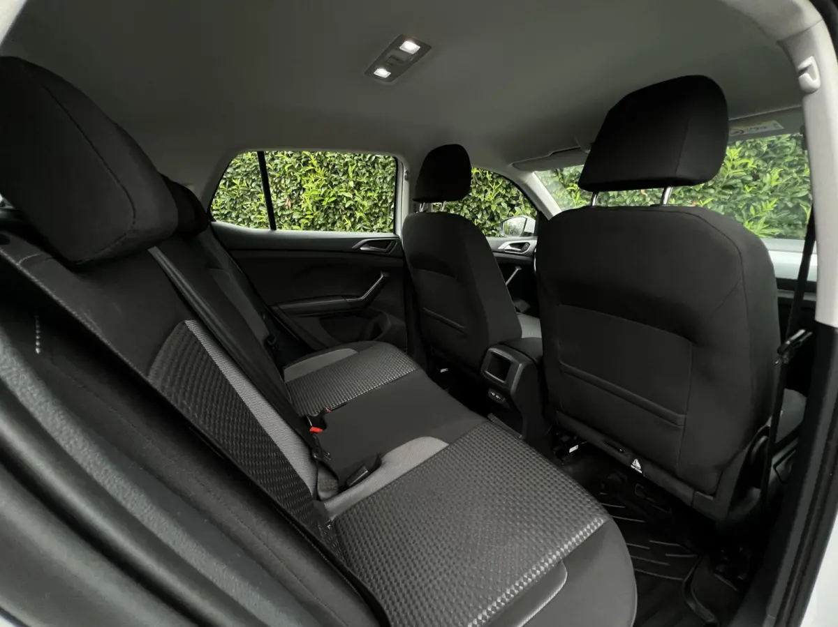 1.0 TSI Active, VIRTUAL COCKPIT, NAVIGATIE, CRUISE CONTROL, AIRCO, KEYLESS, DODEHOEK, CAMERA, LICHTMETAAL 16"