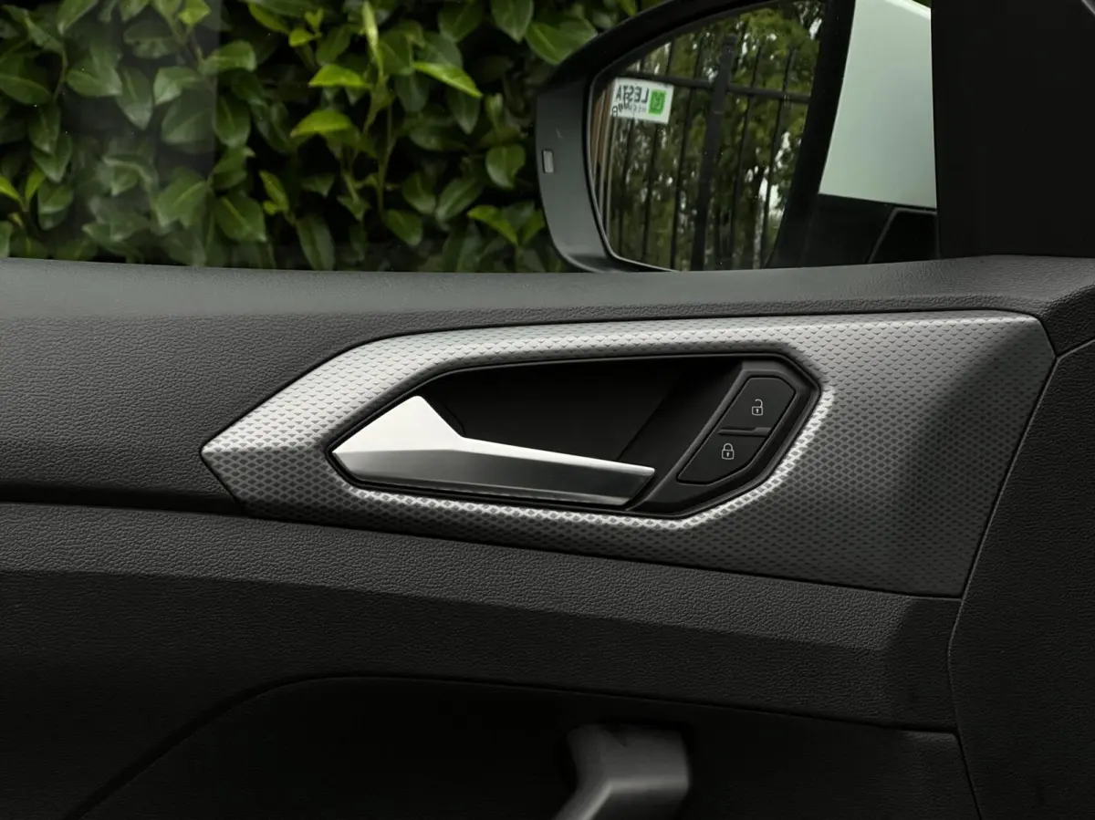 1.0 TSI Active, VIRTUAL COCKPIT, NAVIGATIE, CRUISE CONTROL, AIRCO, KEYLESS, DODEHOEK, CAMERA, LICHTMETAAL 16"