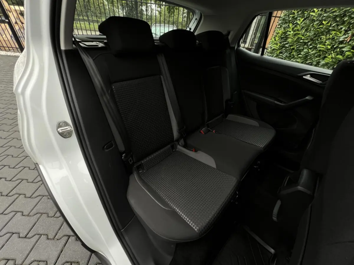 1.0 TSI Active, VIRTUAL COCKPIT, NAVIGATIE, CRUISE CONTROL, AIRCO, KEYLESS, DODEHOEK, CAMERA, LICHTMETAAL 16"