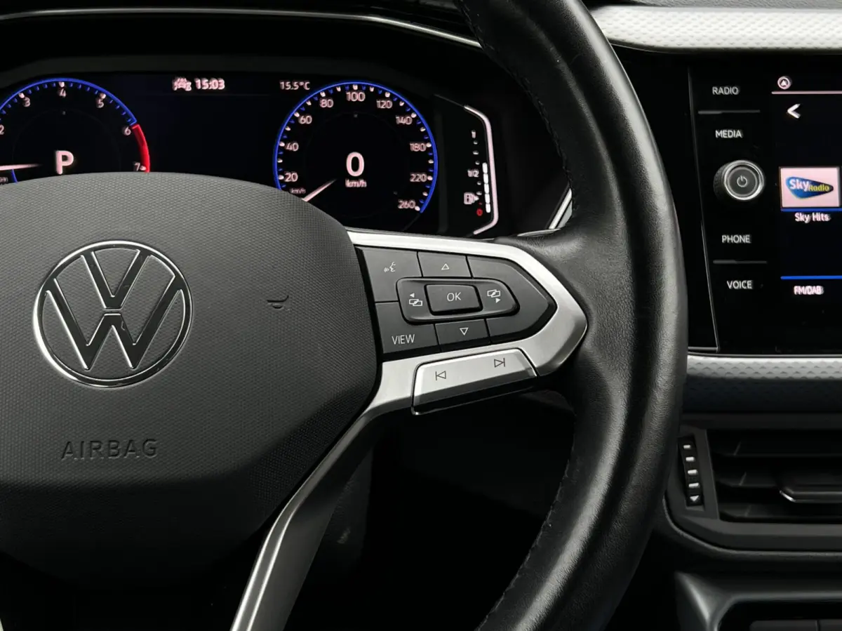 1.0 TSI Active, VIRTUAL COCKPIT, NAVIGATIE, CRUISE CONTROL, AIRCO, KEYLESS, DODEHOEK, CAMERA, LICHTMETAAL 16"