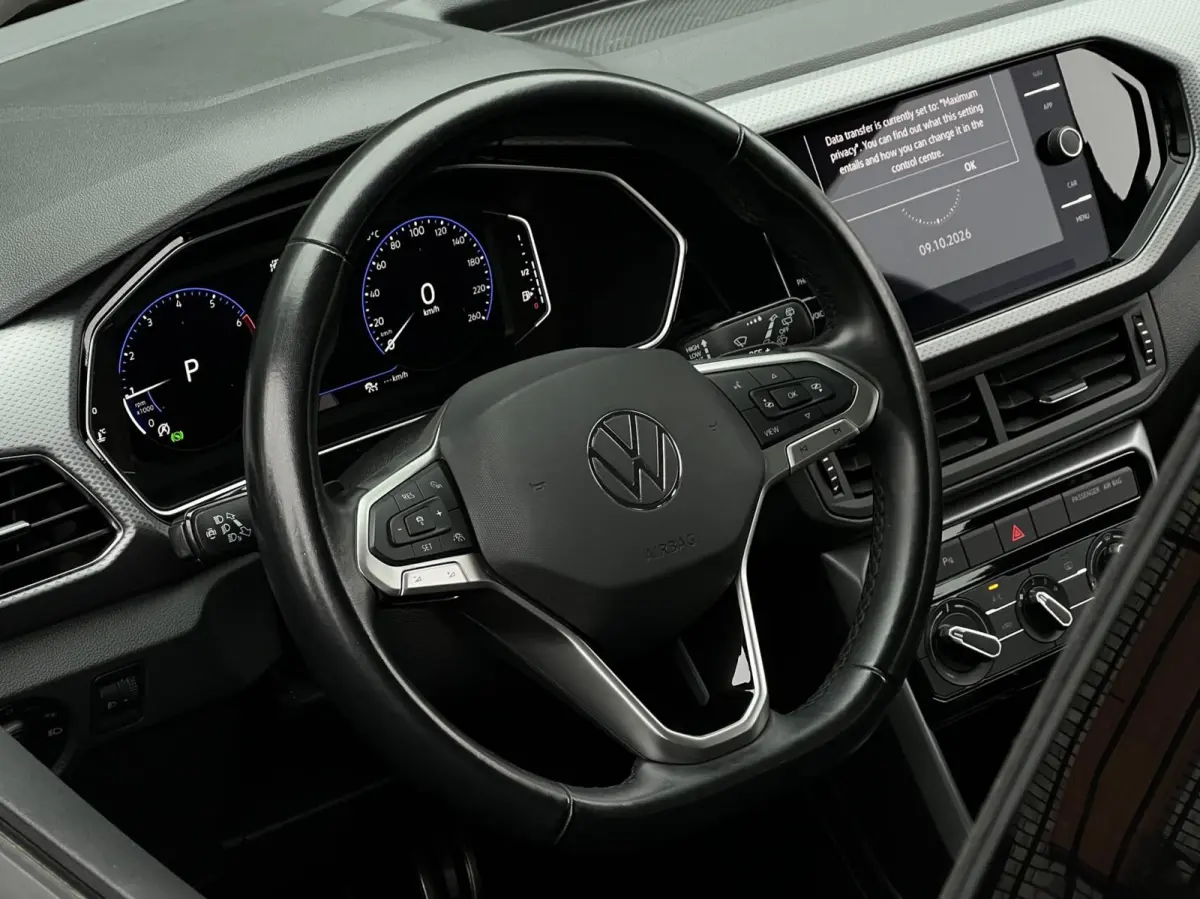 1.0 TSI Active, VIRTUAL COCKPIT, NAVIGATIE, CRUISE CONTROL, AIRCO, KEYLESS, DODEHOEK, CAMERA, LICHTMETAAL 16"