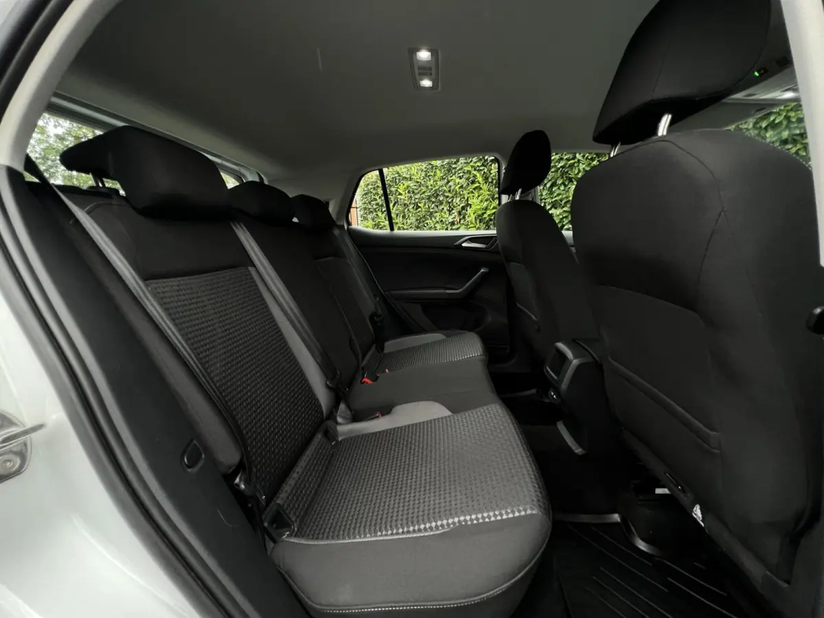 1.0 TSI Active, VIRTUAL COCKPIT, NAVIGATIE, CRUISE CONTROL, AIRCO, KEYLESS, DODEHOEK, CAMERA, LICHTMETAAL 16"