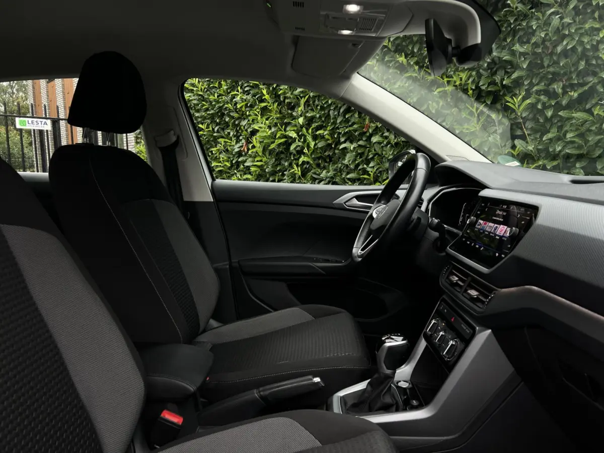 1.0 TSI Active, VIRTUAL COCKPIT, NAVIGATIE, CRUISE CONTROL, AIRCO, KEYLESS, DODEHOEK, CAMERA, LICHTMETAAL 16"